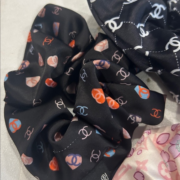 Set 5 - Picture 2 of 6